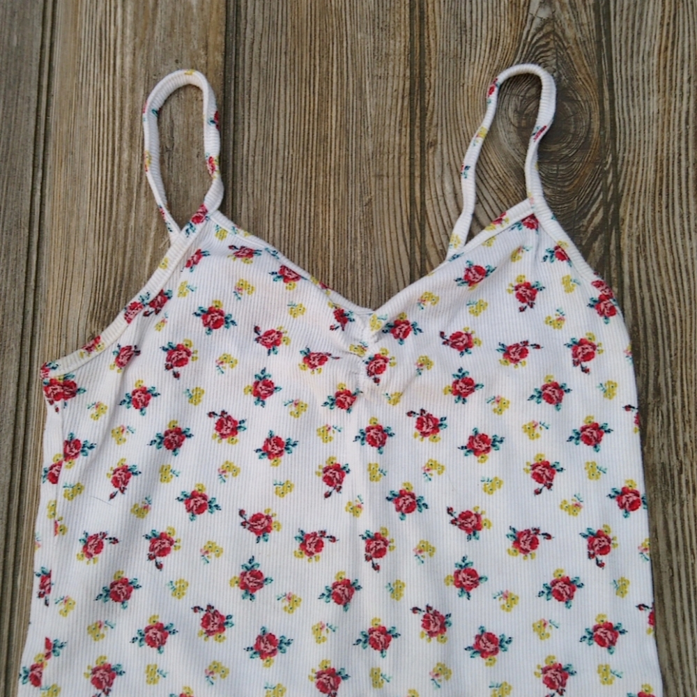 Simple Ribbed Floral Colorful Tank Top - Picture 2 of 9